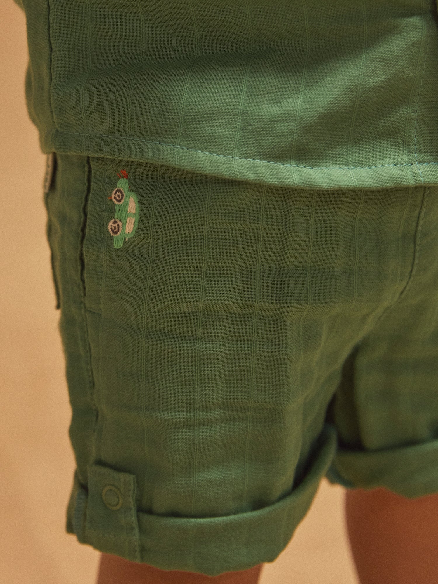 Short vert sapin jambes ajustable Bébé Garçon