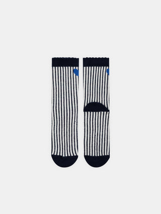 tmp/68893507776/files/105a955e-3c29-421e-9044-88cdd59459f2/26H4PF51LCH_009_1475e11325-0b5c-4d46-8672-d894aa8fd573.jpg