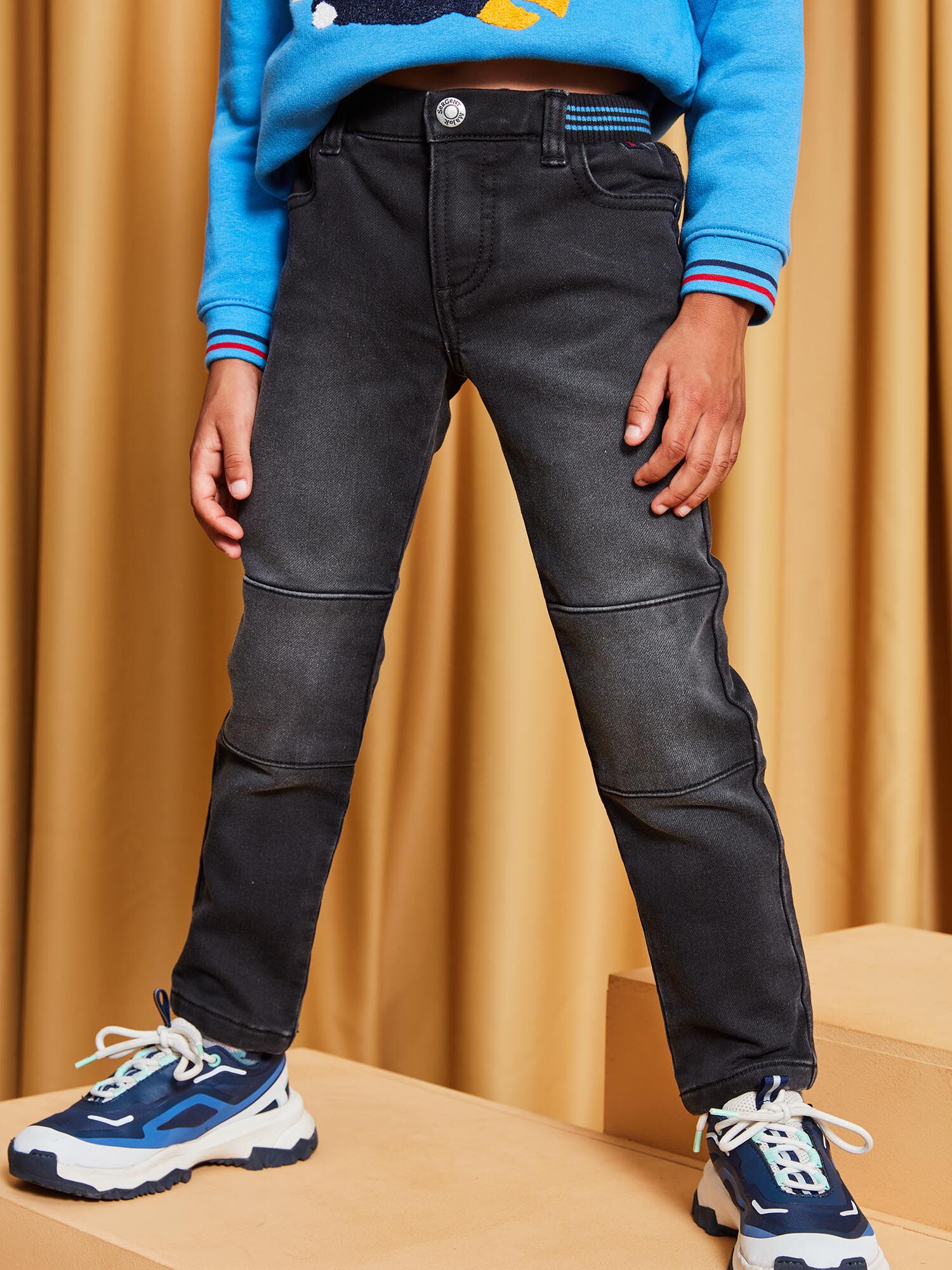 Jean regular en denim gris