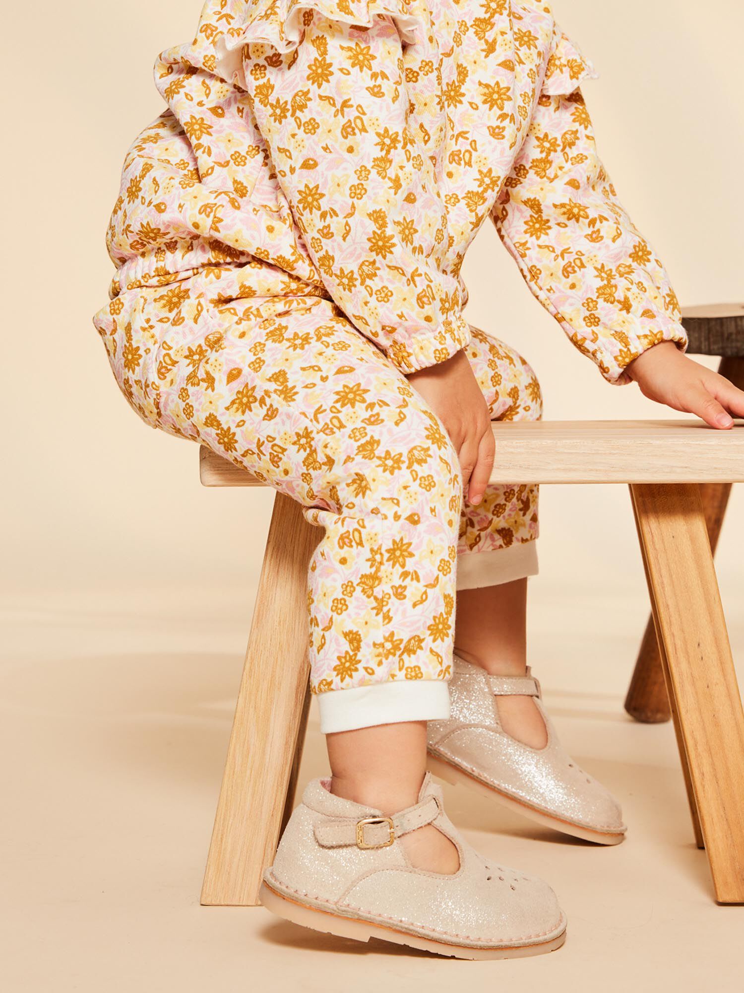 Jogging en molleton ecru a fleurs Fille Sergent Major