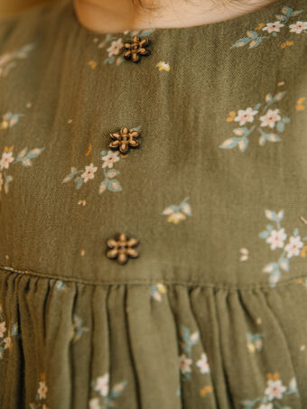 Robe en double gaze de coton à imprimé fleuri kaki DACECILE / 22H1BFD1ROB604