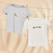 2 T-shirts en coton biologique gris chiné et écrus thème dinosaures