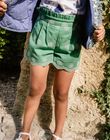 Short vert à broderies fantaisie FUSHOETTE / 23E2PFN1SHOG600