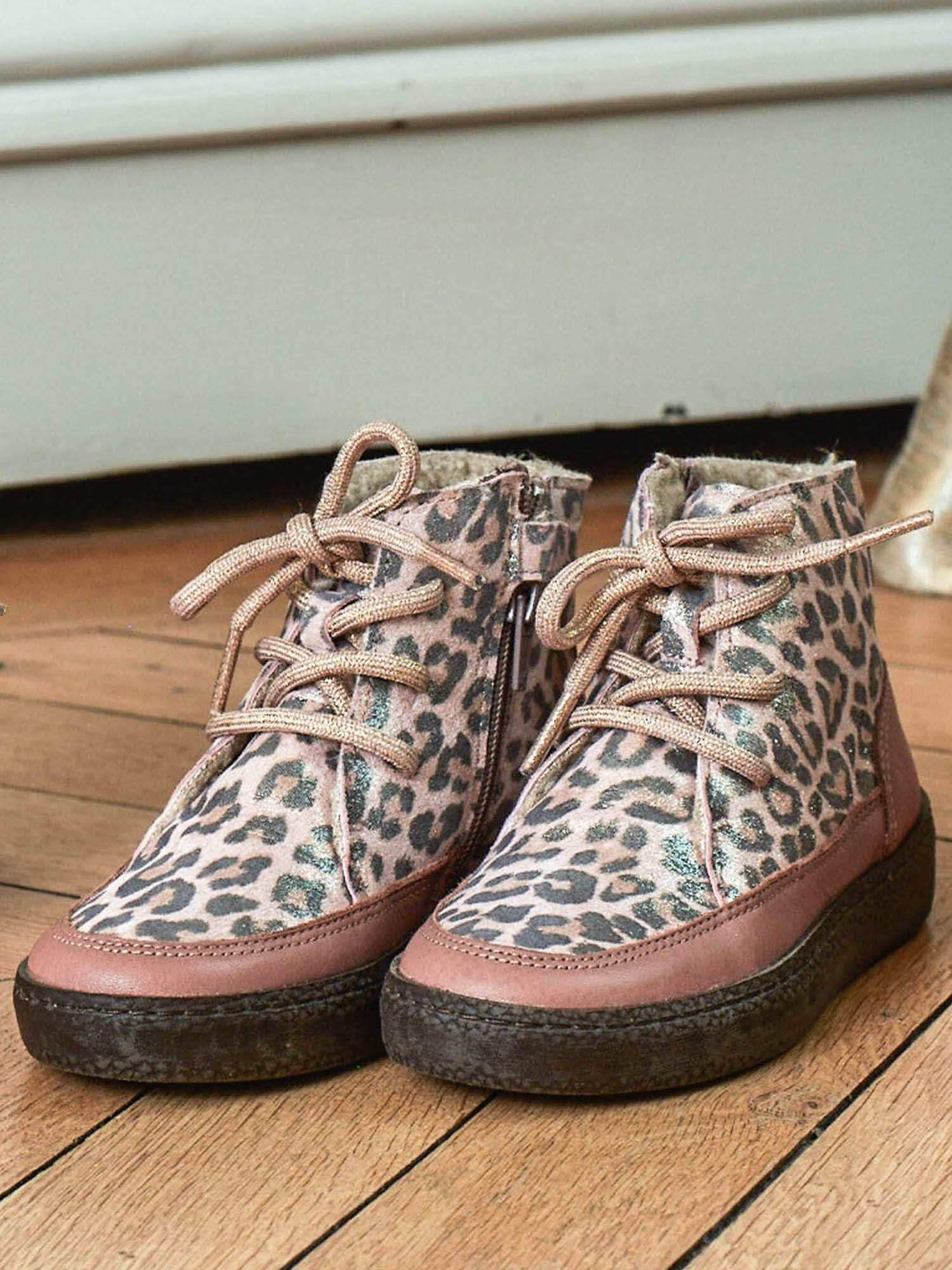 Bottines fourr es roses imprim l opard enfant fille