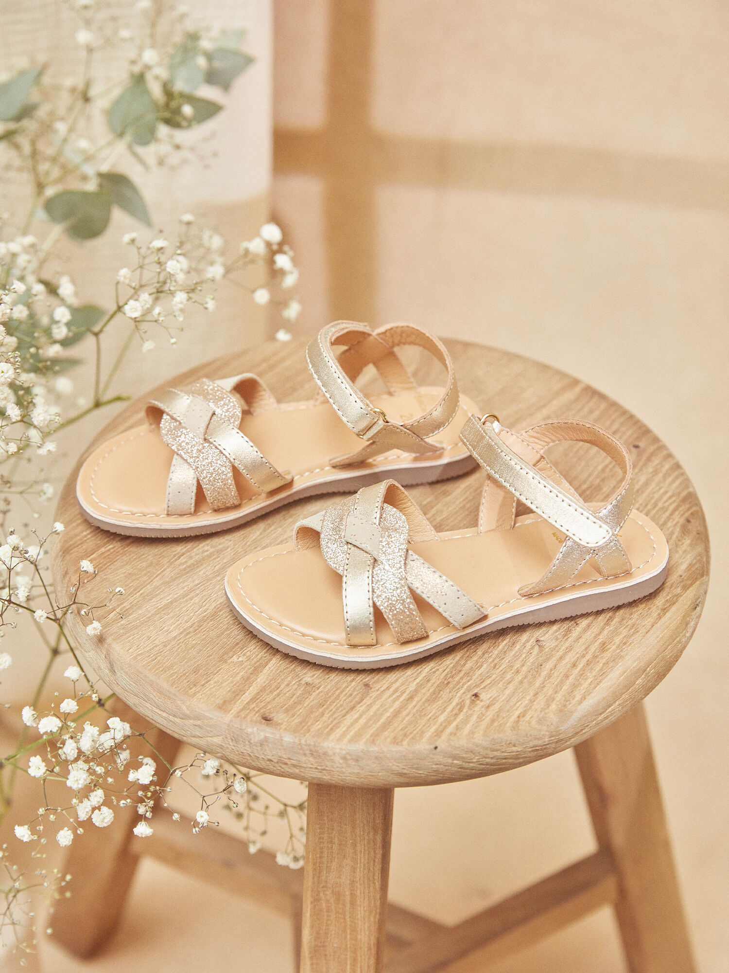 Sandales dorees a paillettes Fille Sergent Major