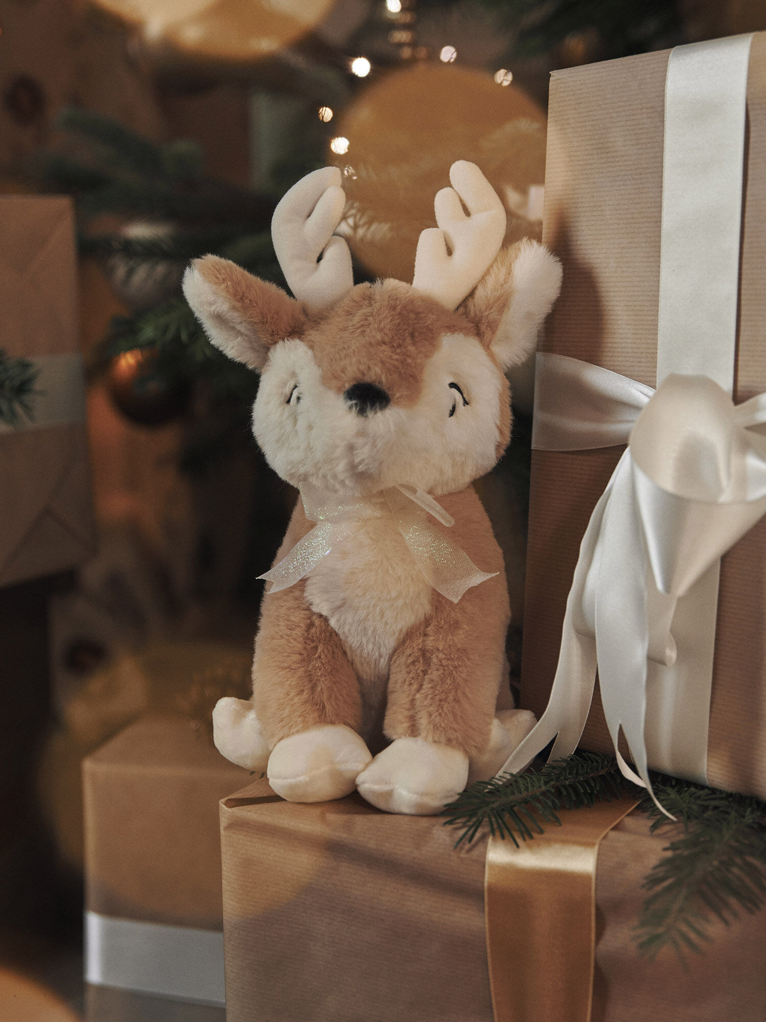 Peluches et jouets en sale bois