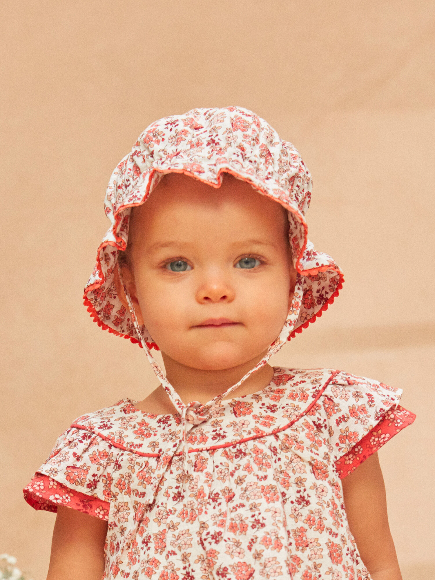 Chapeau fleuri avec liens Fille Sergent Major
