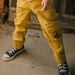 Pantalon cargo jaune