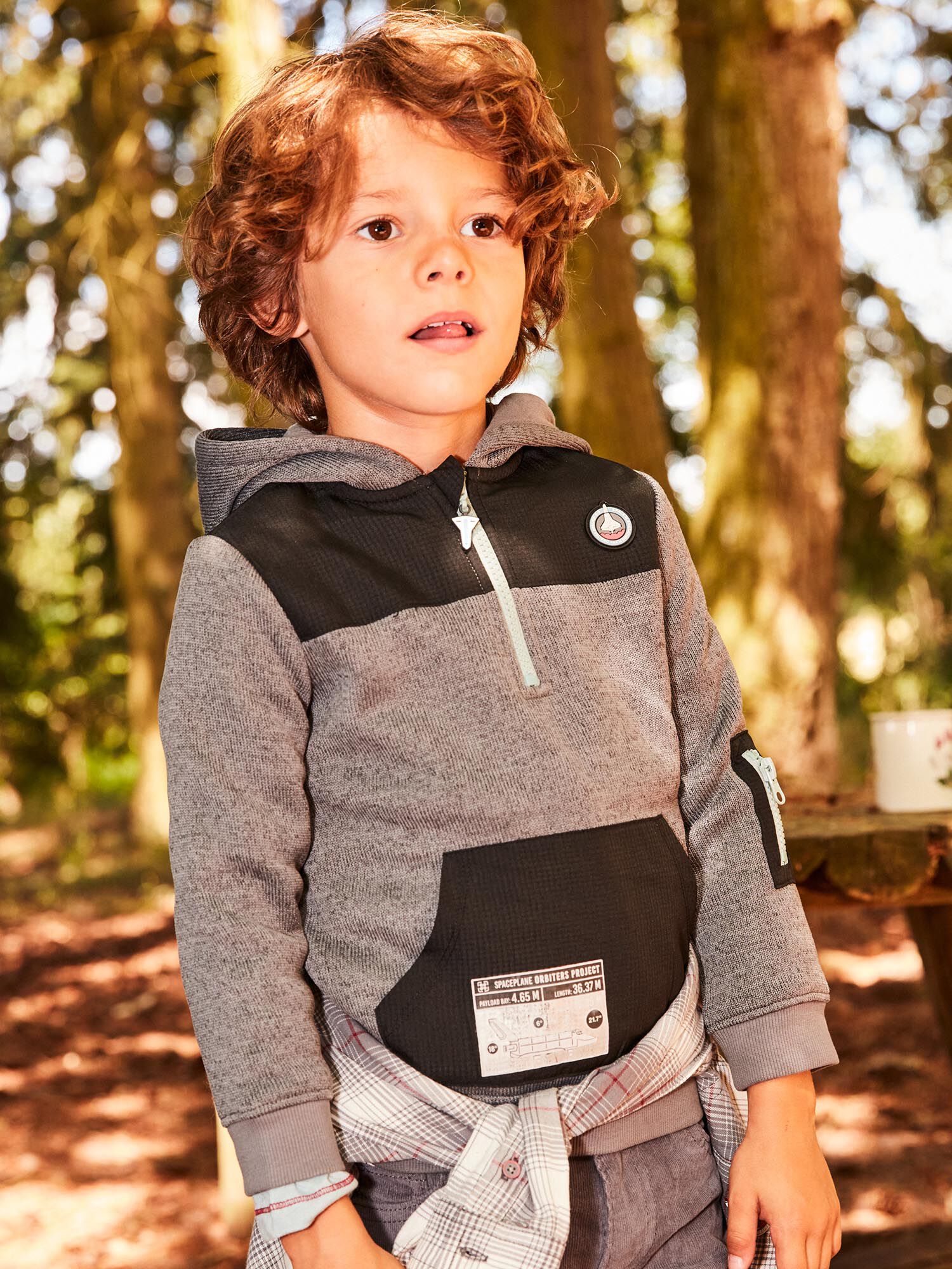 Gilet capuche motif fus e