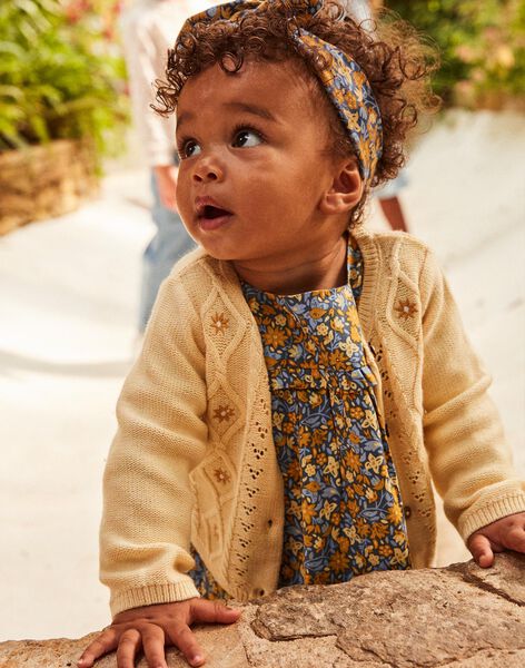 Cardigan en tricot ajouré et torsadé jaune pastel FABONNY / 23E1BF81CAR114