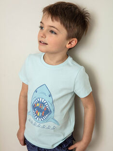T-shirt manches courtes bleu ciel imprimé requin enfant garçon ZUZAGE1 / 21E3PGL3TMC614