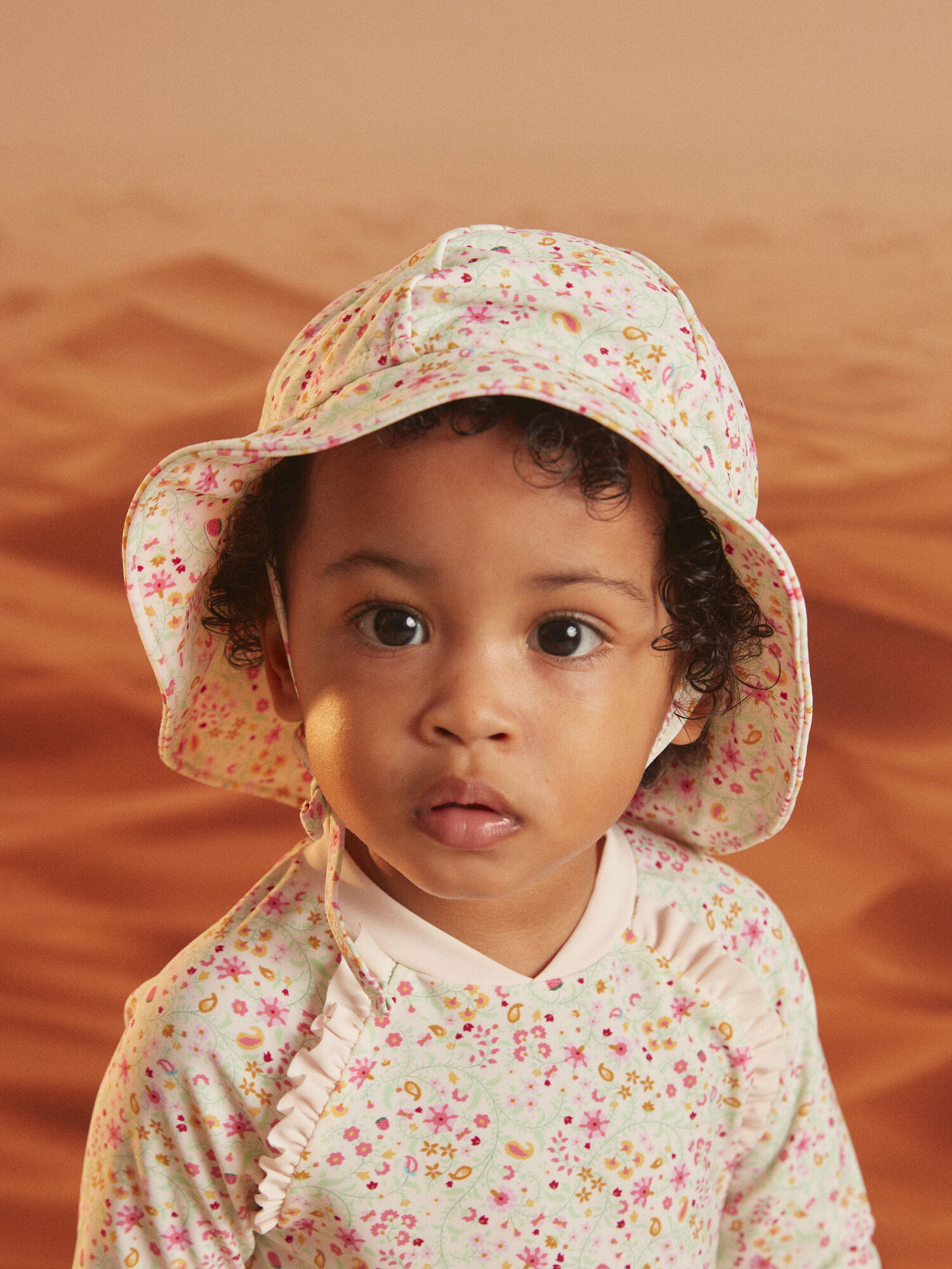 Chapeau anti UV ecru a imprime fleuri Fille Sergent Major